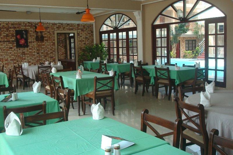绿洲海滩度假酒店 尼甘布 外观 照片